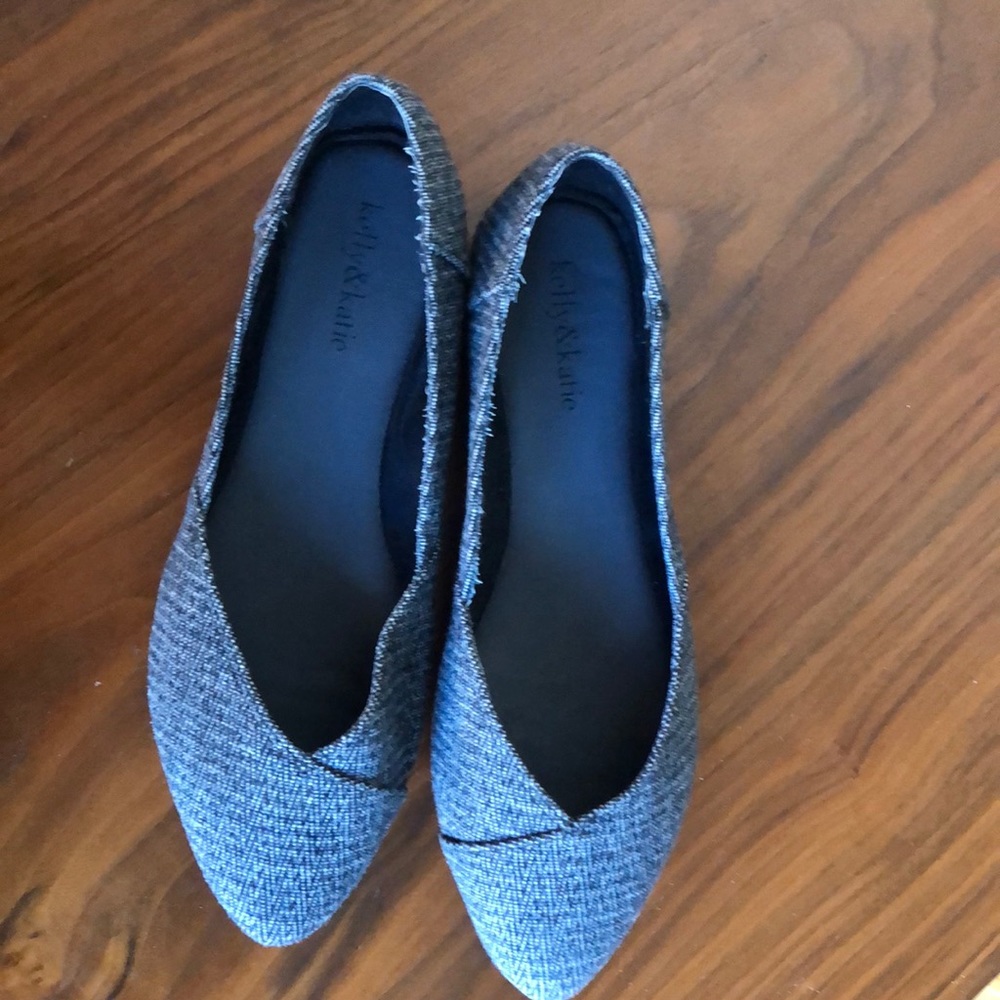 Kelly & Katie flats size 8.5